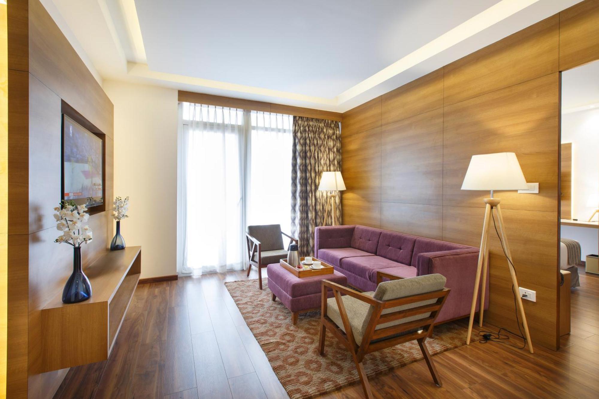 Hotel Ambassador By Ace Hotels Kathmandu Buitenkant foto