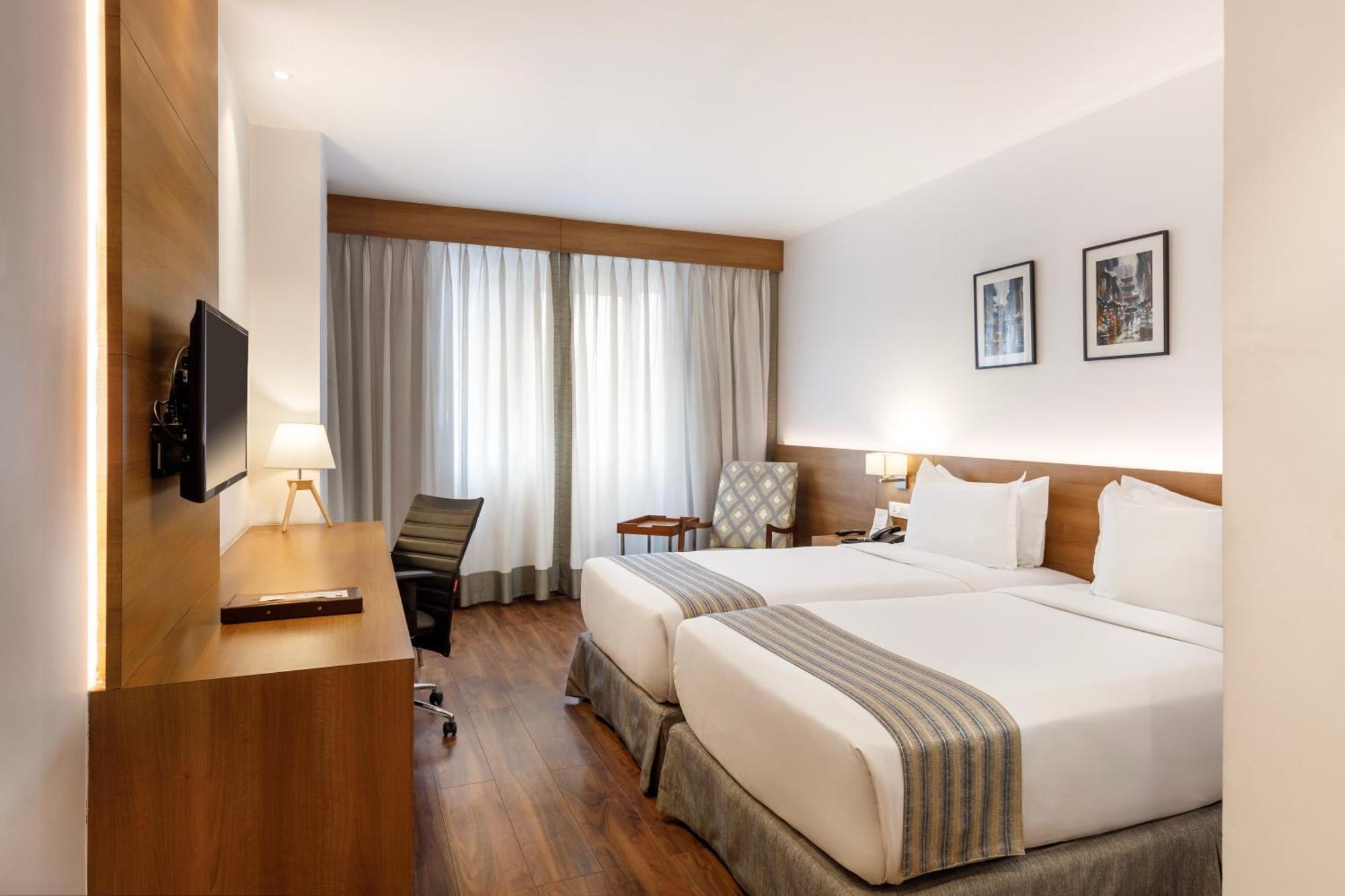 Hotel Ambassador By Ace Hotels Kathmandu Buitenkant foto