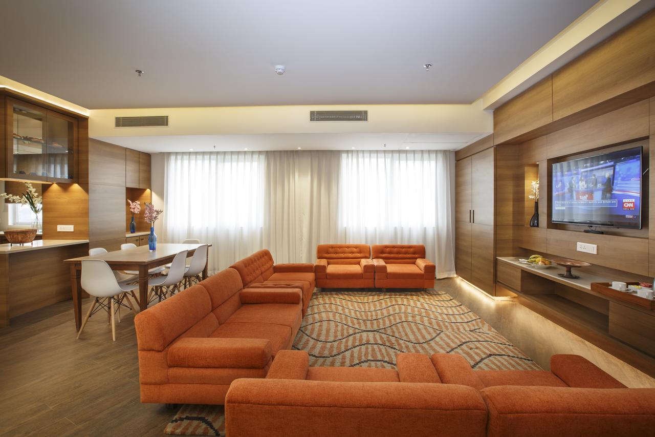 Hotel Ambassador By Ace Hotels Kathmandu Buitenkant foto